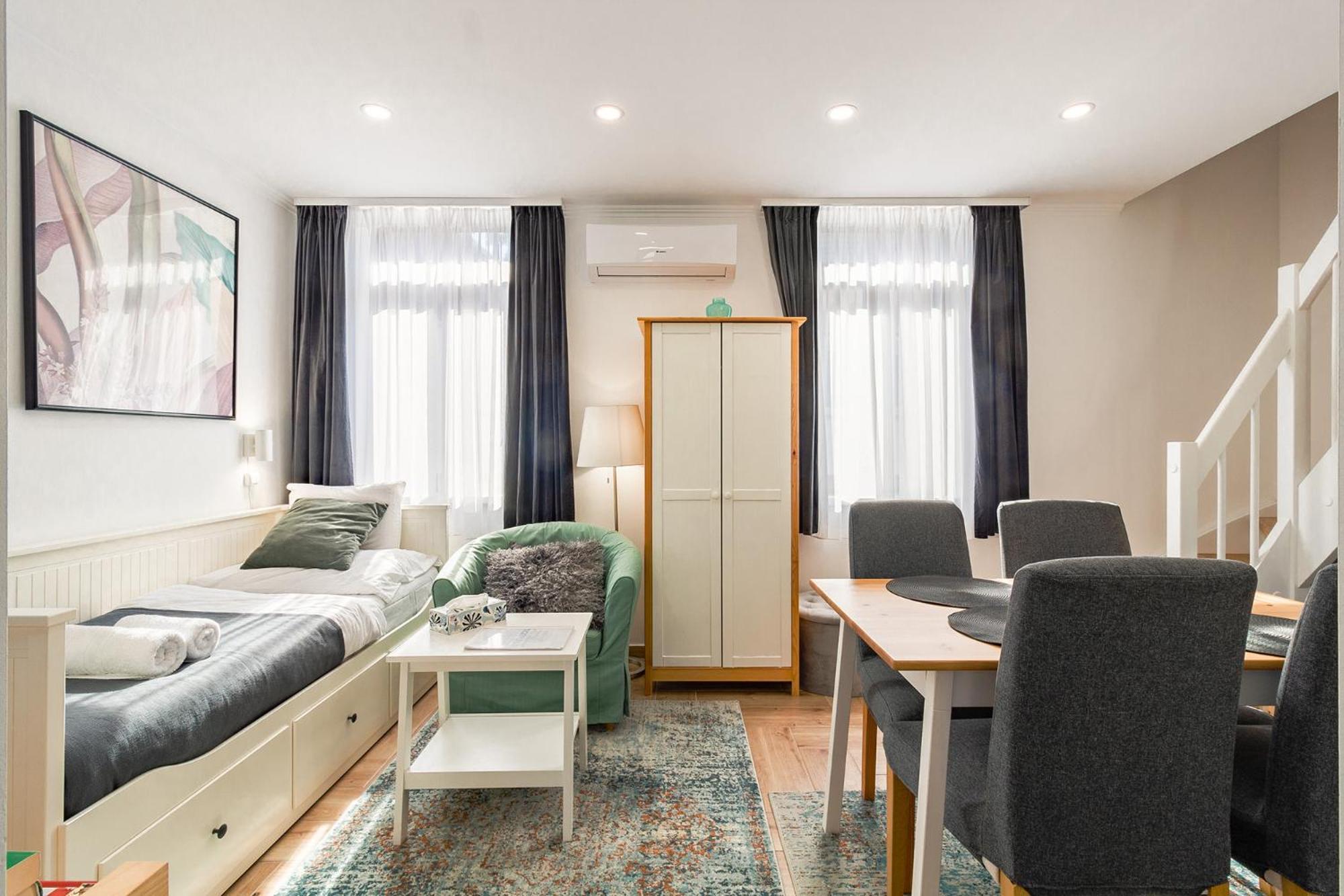 Appartement Monbuhim Twin à Veszprém Extérieur photo